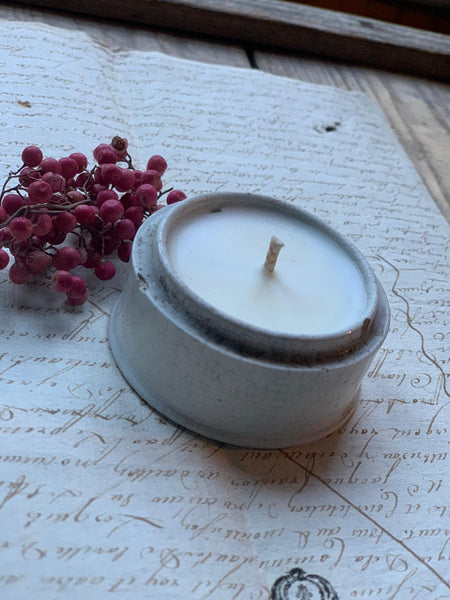 Medium Vintage Paste Pot Candle in Darjeeling Tea