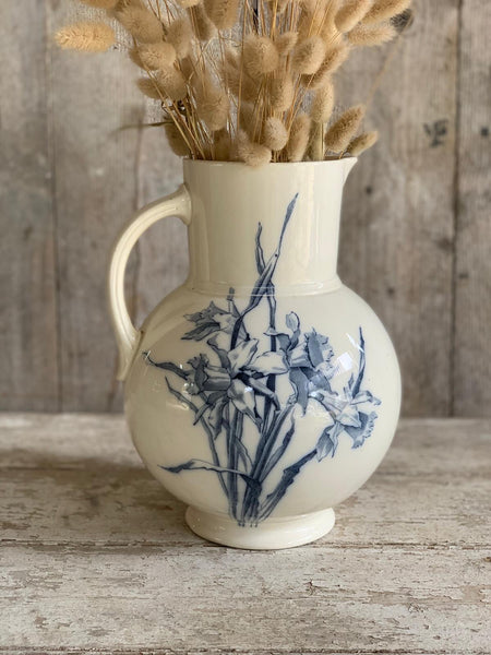 Beautiful Sarreguemines Blue Floral Vase