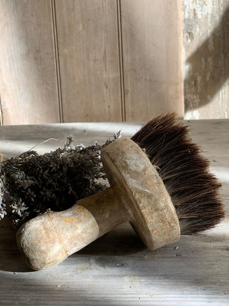 French Vintage Brush