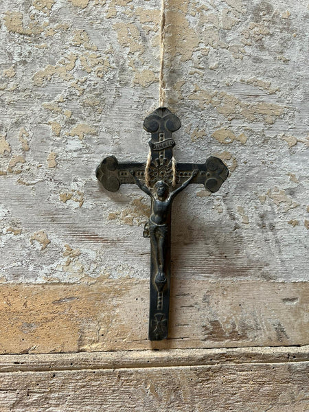 Gorgeous Vintage Metal Cross