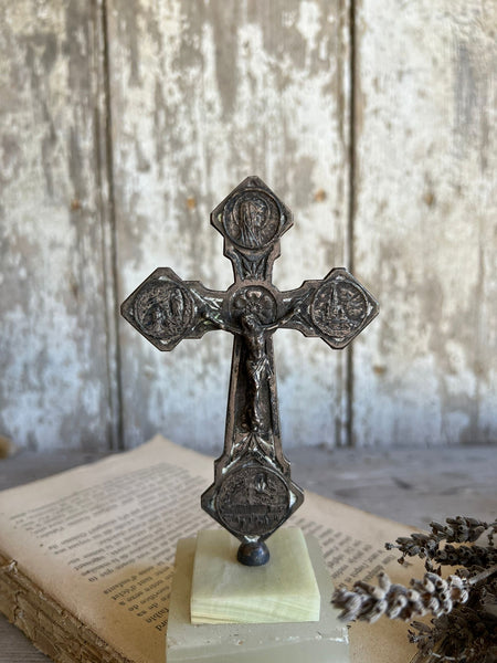 Gorgeous Vintage Metal Cross
