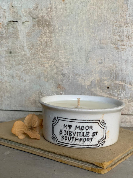 Mrs Moor Pot Candle in Seasalt & Woodsage