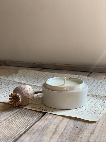 Crisp White Vintage Paste Pot Candle in Seasalt & Woodsage