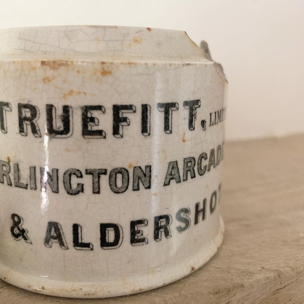 Large H P Truefitt Dispensing Pot Candle in Sea Salt & Woodsage