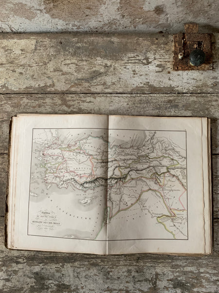 Atlas De Geographie Book