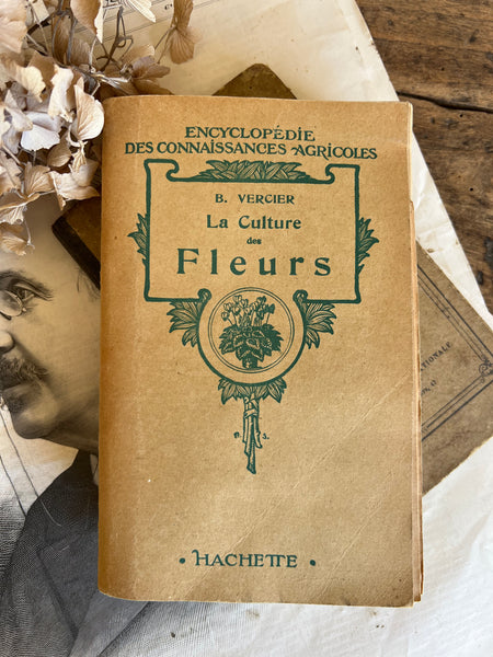 Vintage French Fleurs Book 1932