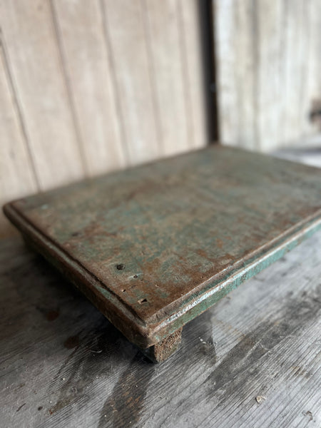 Vintage Chippy Paint Plinth
