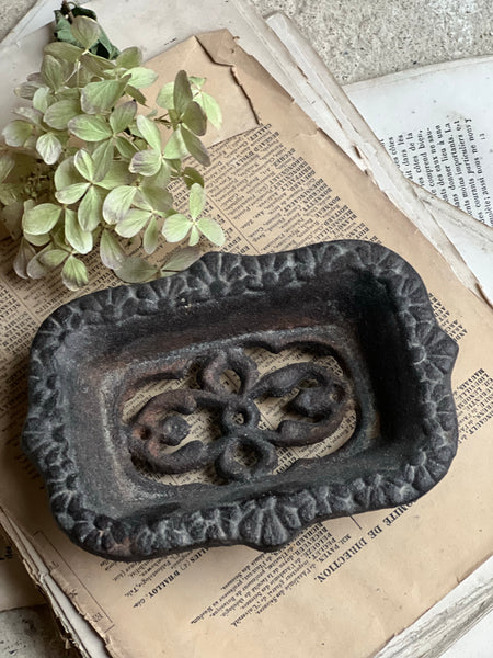 Metal Rustic Soap Dish