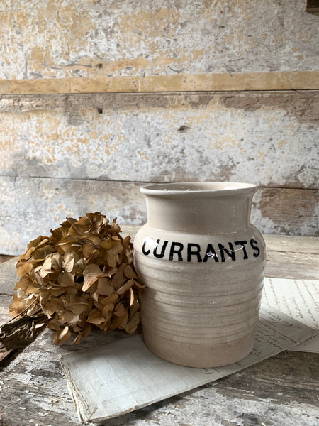 Vintage Currants Stoneware Pot