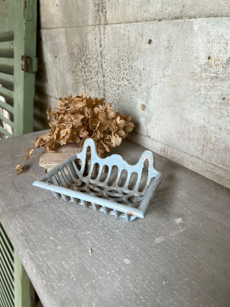 Metal Rustic Soap Dish