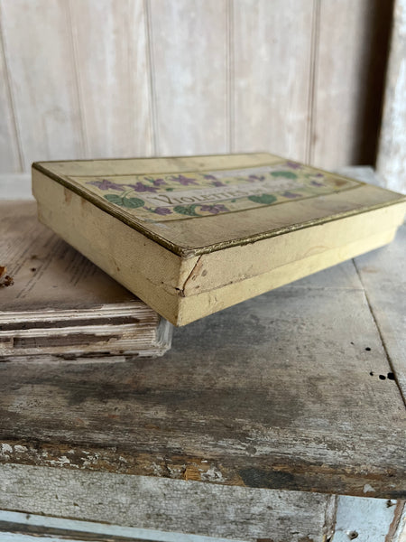 Vintage Violet Soap Box