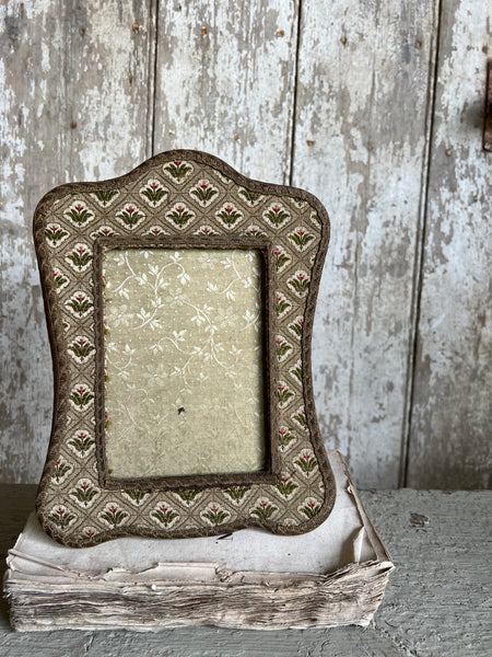 Sweet Vintage French Frame