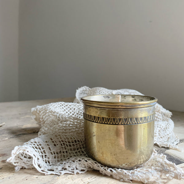 Vintage Rustic Cup Candle in Cannabis Flower