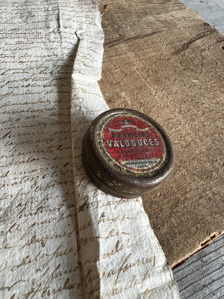 Miniature Valdouces Tin