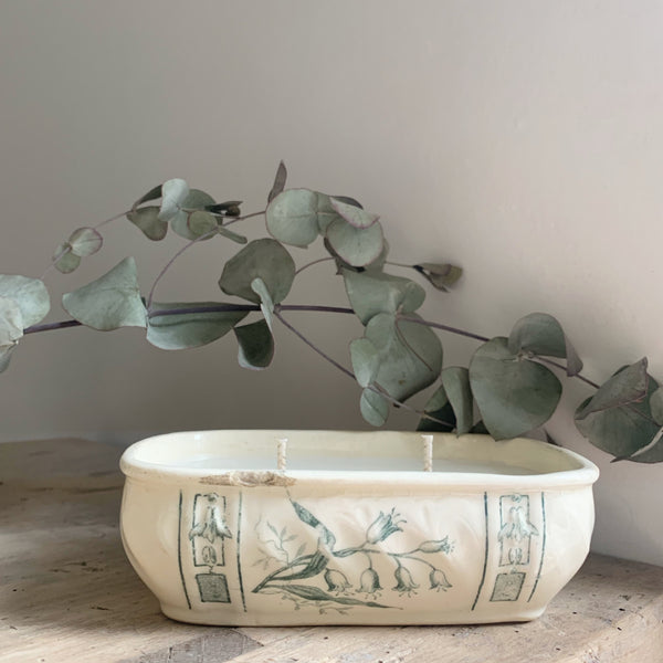 Rustic French Pot Candle in Green Tomato Leaf