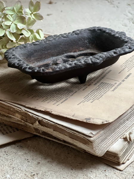 Metal Rustic Soap Dish