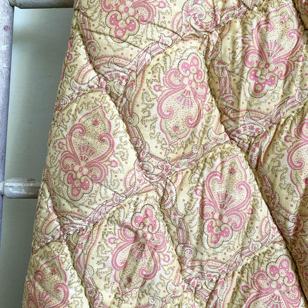 Beautiful Vintage French Quilt