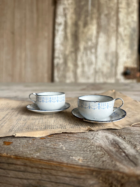 Dolls House Teacups and Saucers