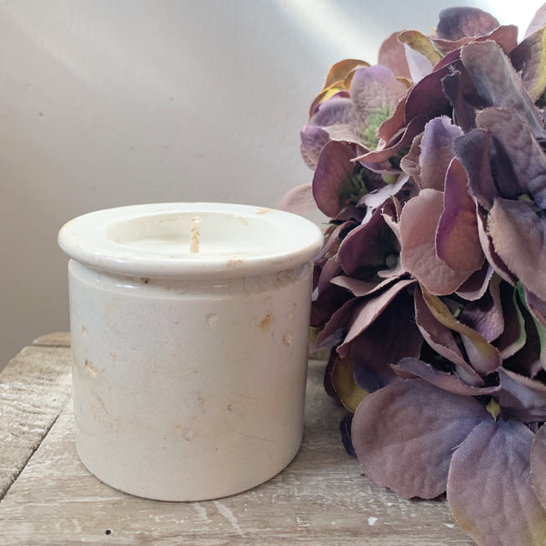 Rustic French Pot Candle in Black Tea & Jasmine