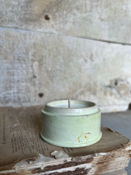 Small Vintage Paste Pot Candle in Green Tomato Leaf