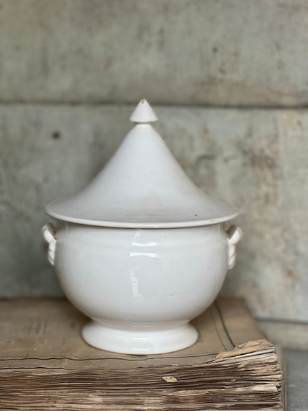 Lidded French Pot