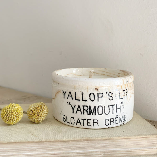 Vintage Yallops of Yarmouth Pot Candle in Wild Fig