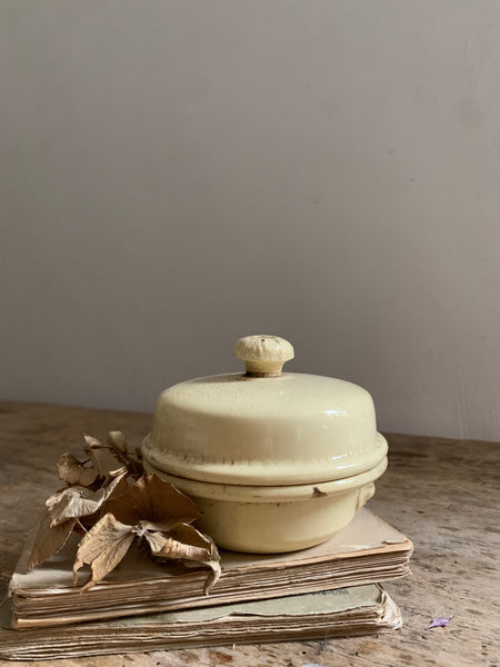 Lidded Tureen Pot Candle in Cannabis Flower