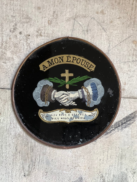 Mon Épouse glass tokens