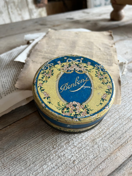 Gorgeous Vintage French Bonbons Tin