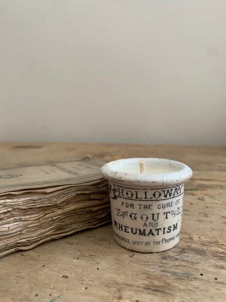 Vintage Holloway’s Ointment Pot Candle in Green Tomato Leaf