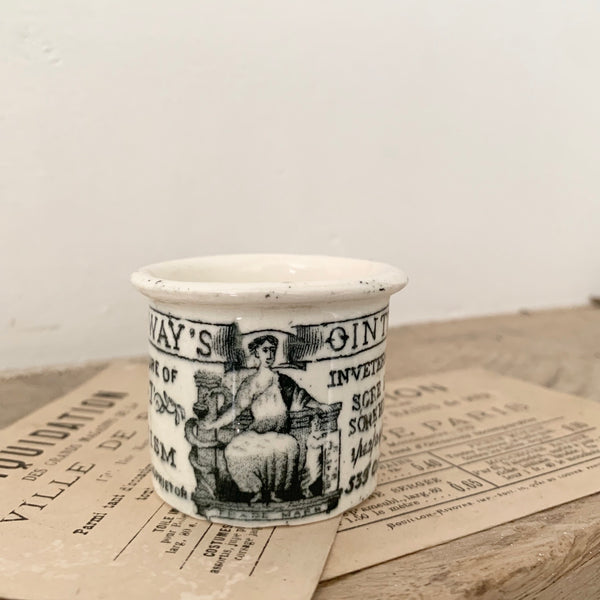 Holloway’s Ointment Pot (Hairline)