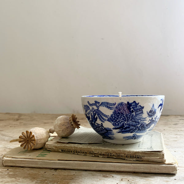 Willow Bowl Candle in Lavender & Sea Salt