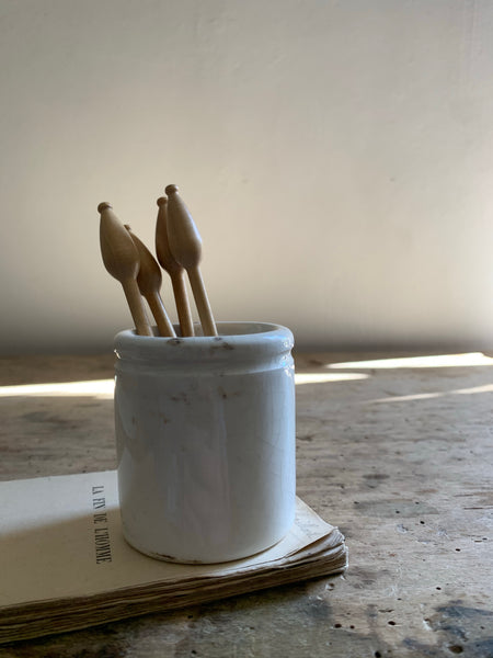 Vintage White ink pot