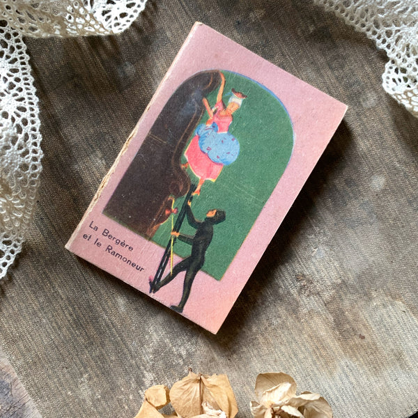 Mini French Story Book - The Shepherdess & The Chimney Sweep