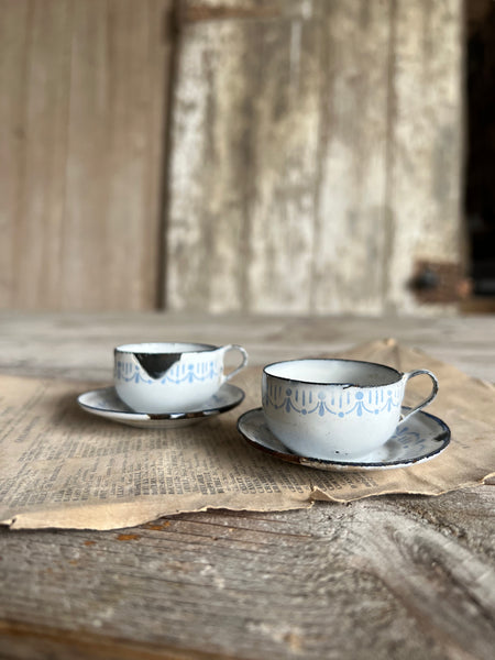 Dolls House Teacups and Saucers