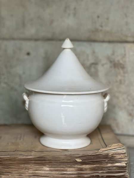 Lidded French Pot