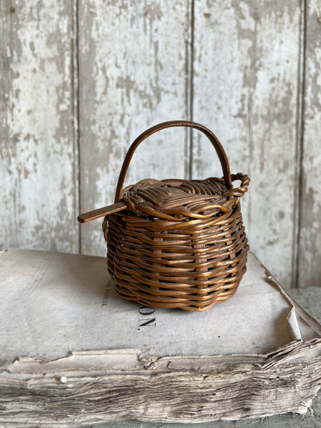 Small Vintage Handled Basket