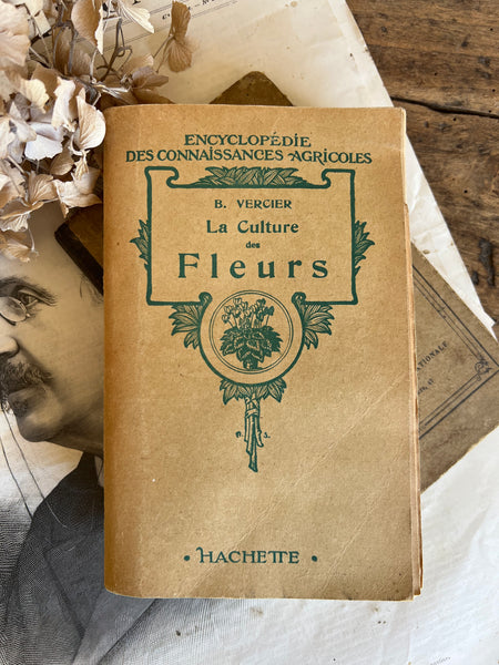 Vintage French Fleurs Book 1932