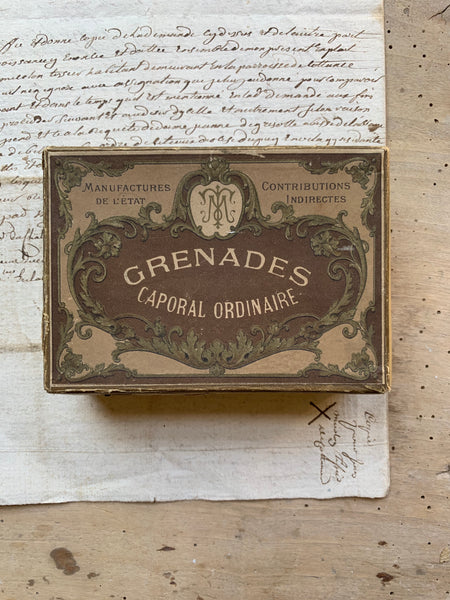 Beautiful French Grenades Caporal Ordinaire Vintage Box