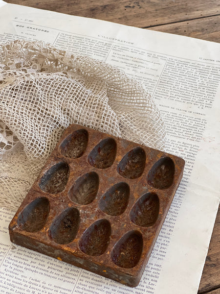 Vintage Egg Mould