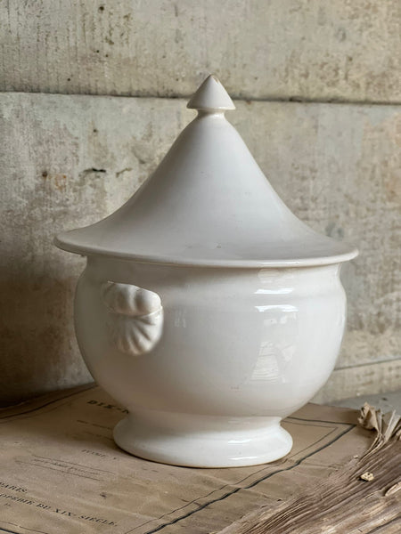 Lidded French Pot