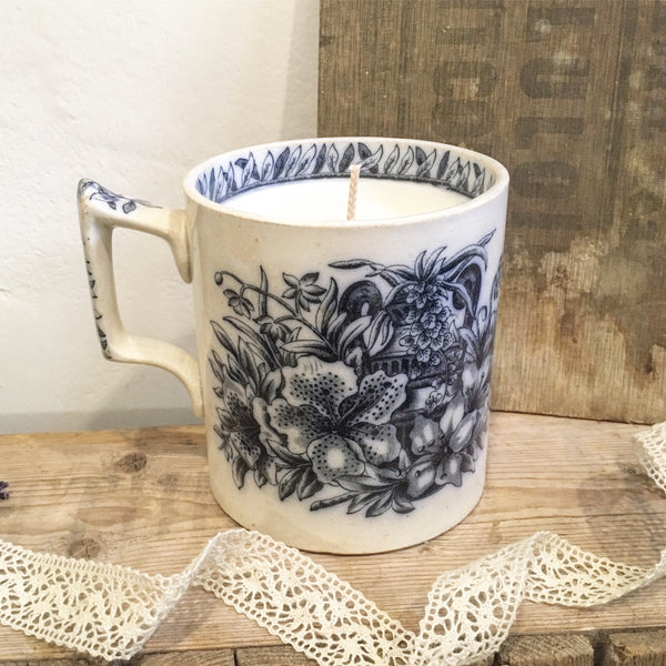 Large Floral Victorian Mug Candle in Earl Grey & Cucumber