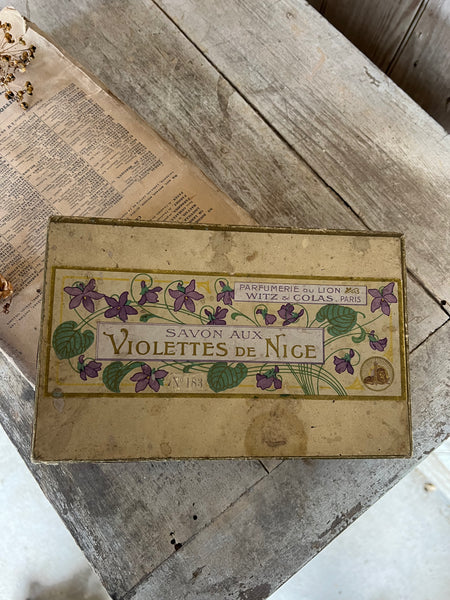 Vintage Violet Soap Box